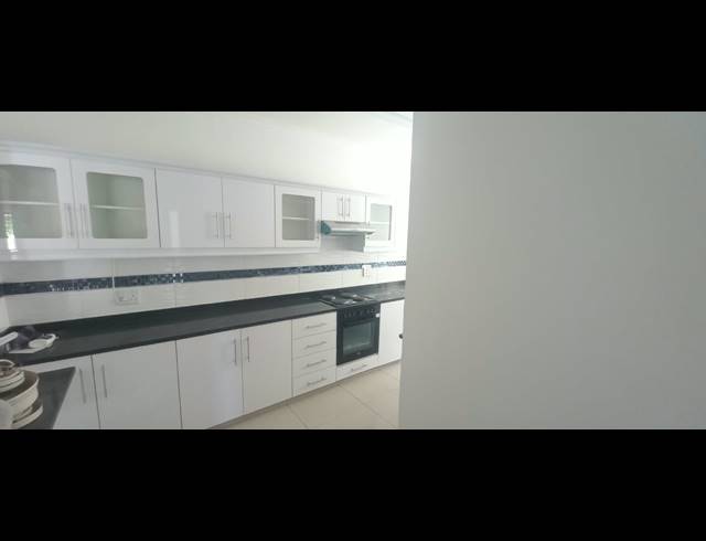 2 BEDROOM SIMPLEX TO LET IN UMHLANGA CENTRAL